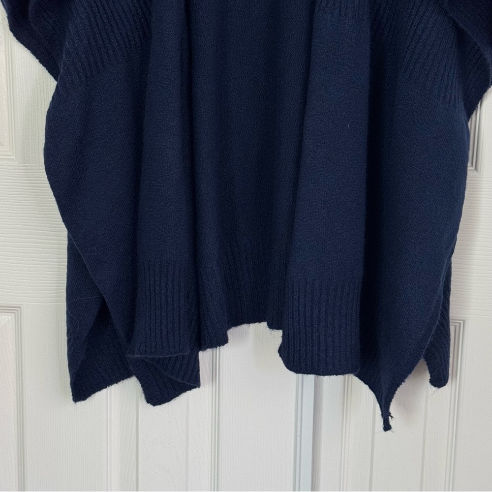 Nordstrom Ribbed Blue Stretch Polyester Blend Ruana Poncho Size OS New - Picture 4 of 15